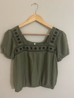 Mudd Olive Green Peasant Blouse with Black Embroidery